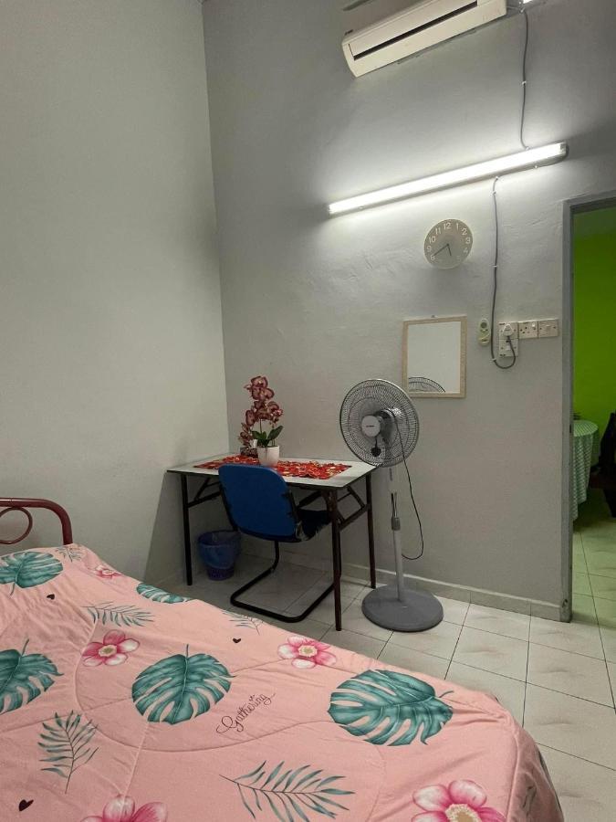 Homestaymuslim Di Teluk Intan Exterior foto